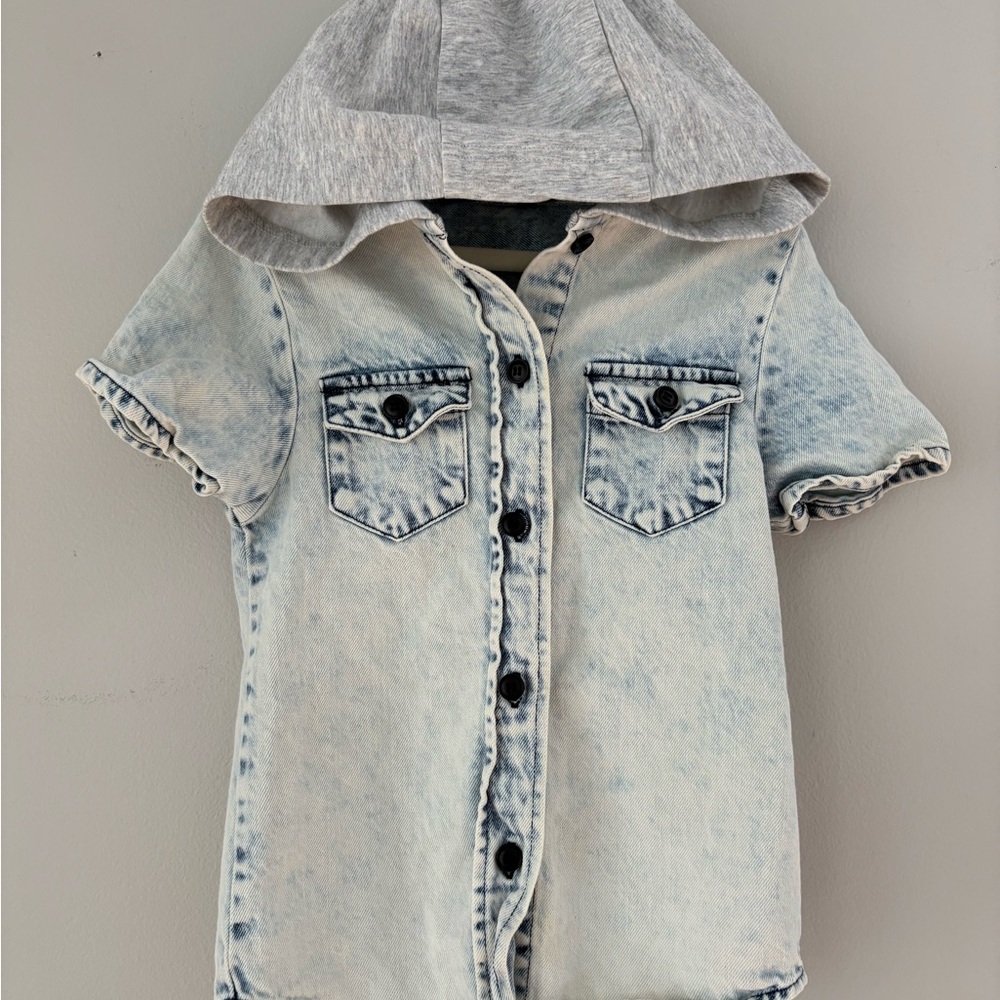 NWOT Lenox James Acid Wash Hooded Denim Shirt